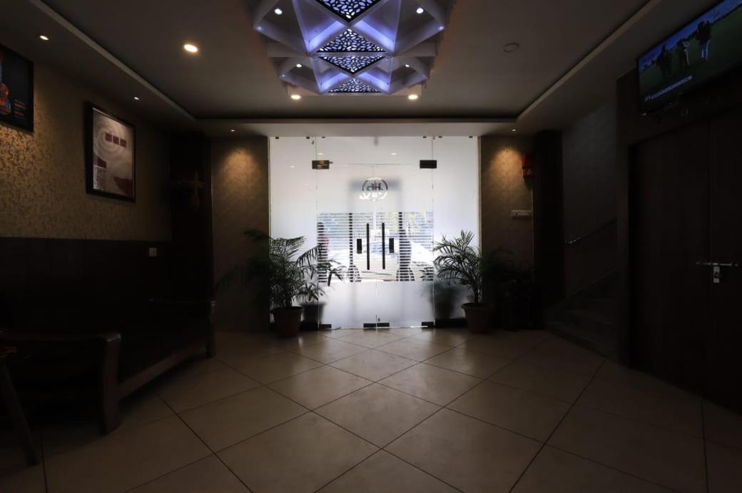 Hotel Rashmi גווהטי מראה חיצוני תמונה