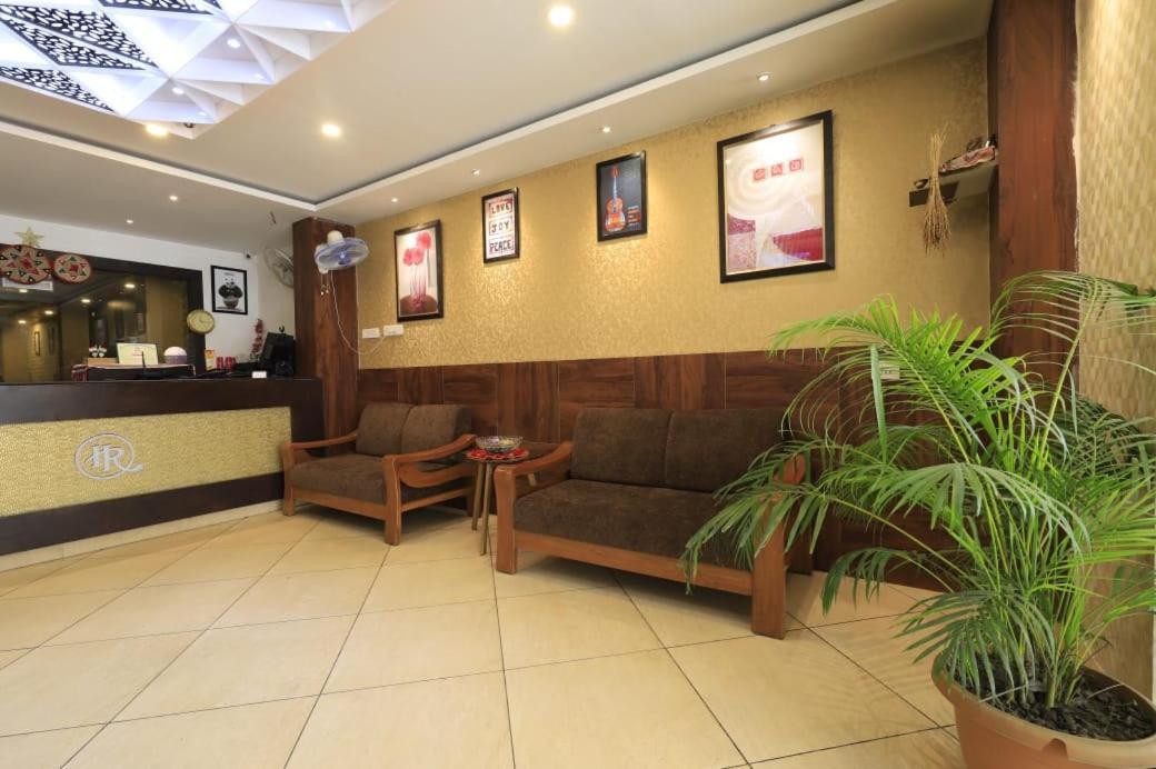 Hotel Rashmi גווהטי מראה חיצוני תמונה